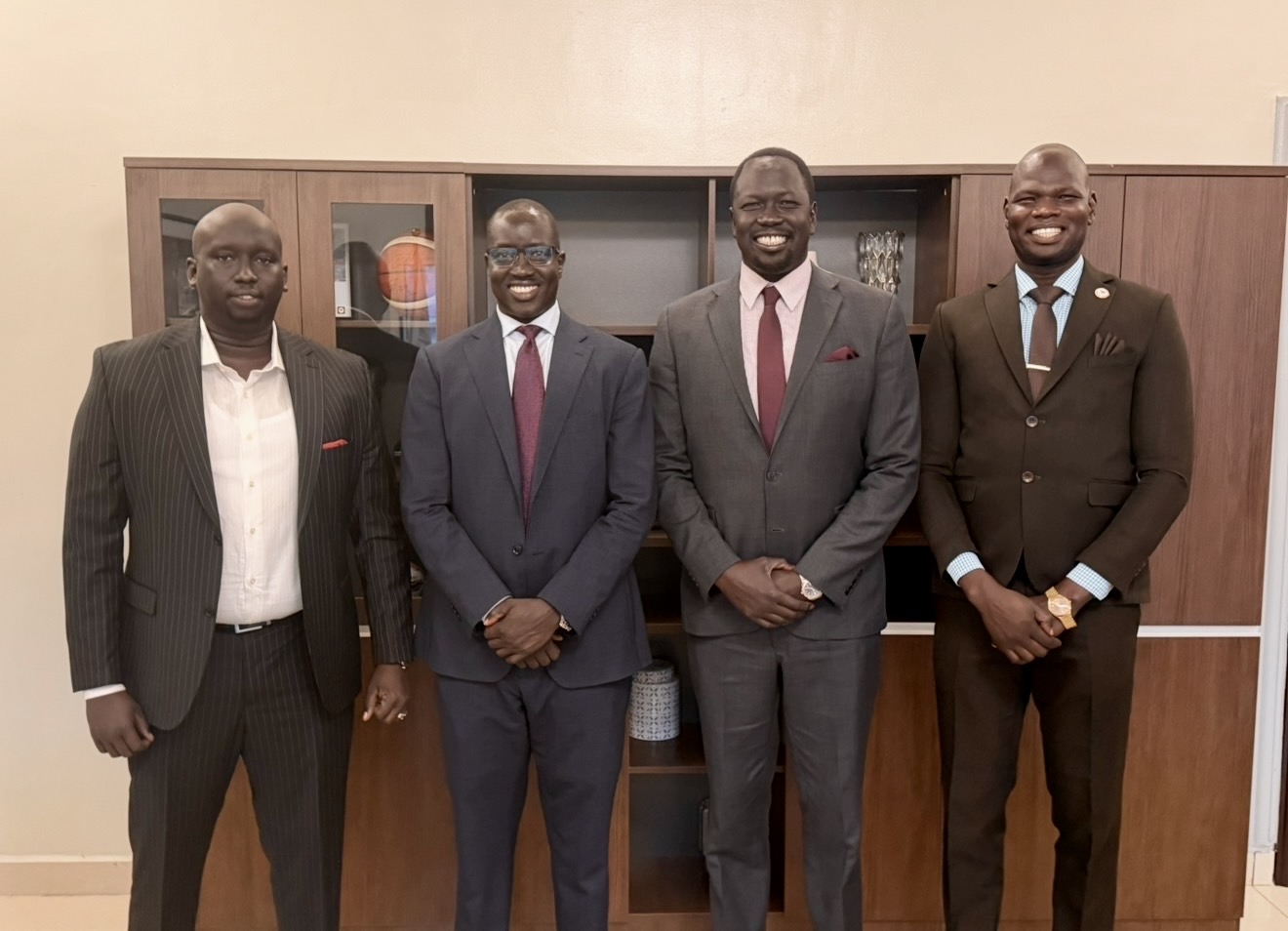 SSNOC PRESIDENT AND SECRETARY GENERAL WELCOME UNDERSECRETARY OF PETROLEUM TO HEADQUARTERS